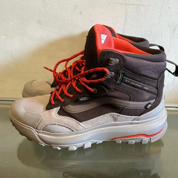 Vans | Shoes | Vans Mte Hightop Boots With Red And Brown  display picture 3